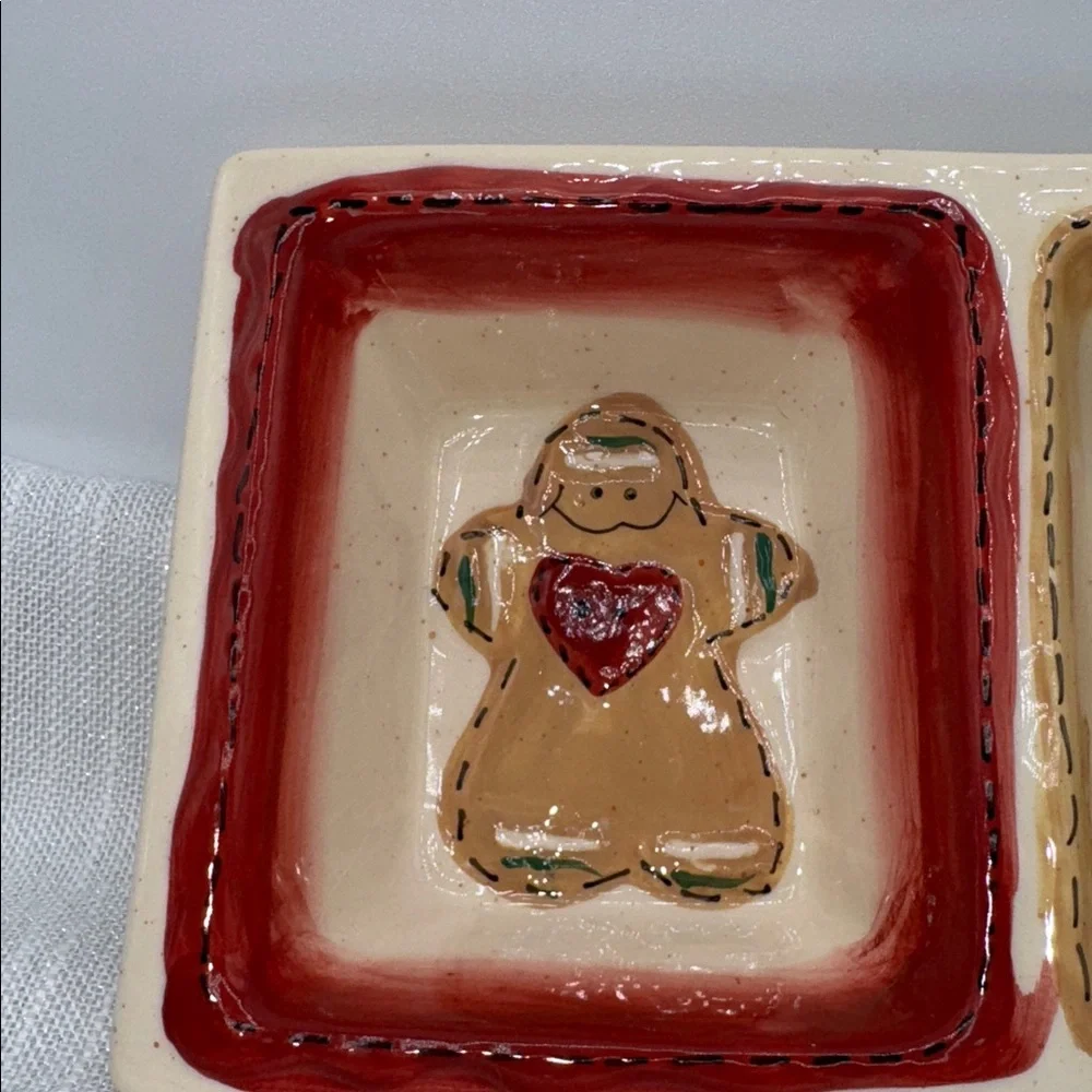 La Dolce Vita grandma’s Gingerbread collection Dish 3 sections 12” X 5” NWOT